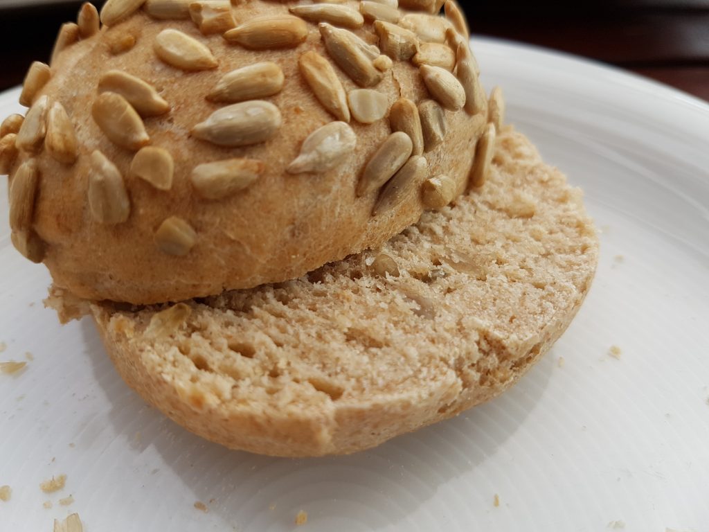 Brötchen mit Sonnenblumenkernen | Die Kochseite